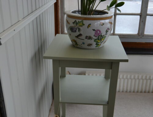 Piedestal / litet bord